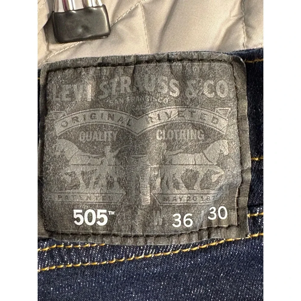 Levis 505 Regular Fit Jeans Mens 36x30 Dark Wash Indigo Straight Leg 00505-2378